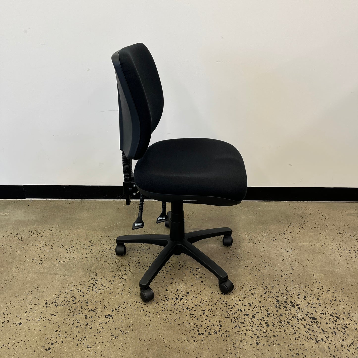 Rosier Rexa Plus Black Medium Back Office Task Chair