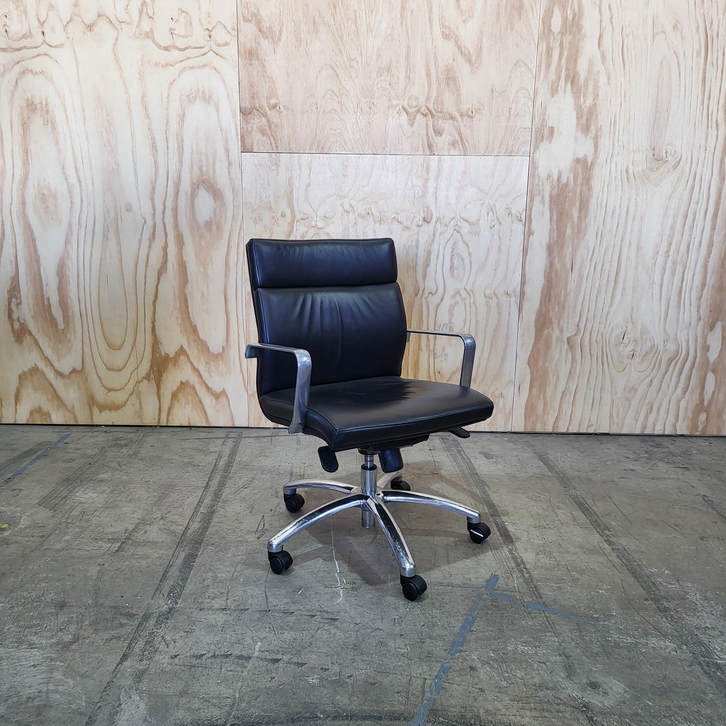 Leather Executive Task Chair in Black and Chrome