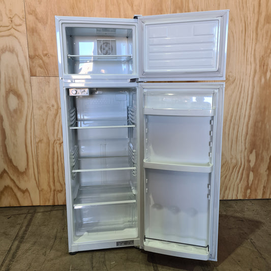 Fisher & Paykel E249TR Fridge White