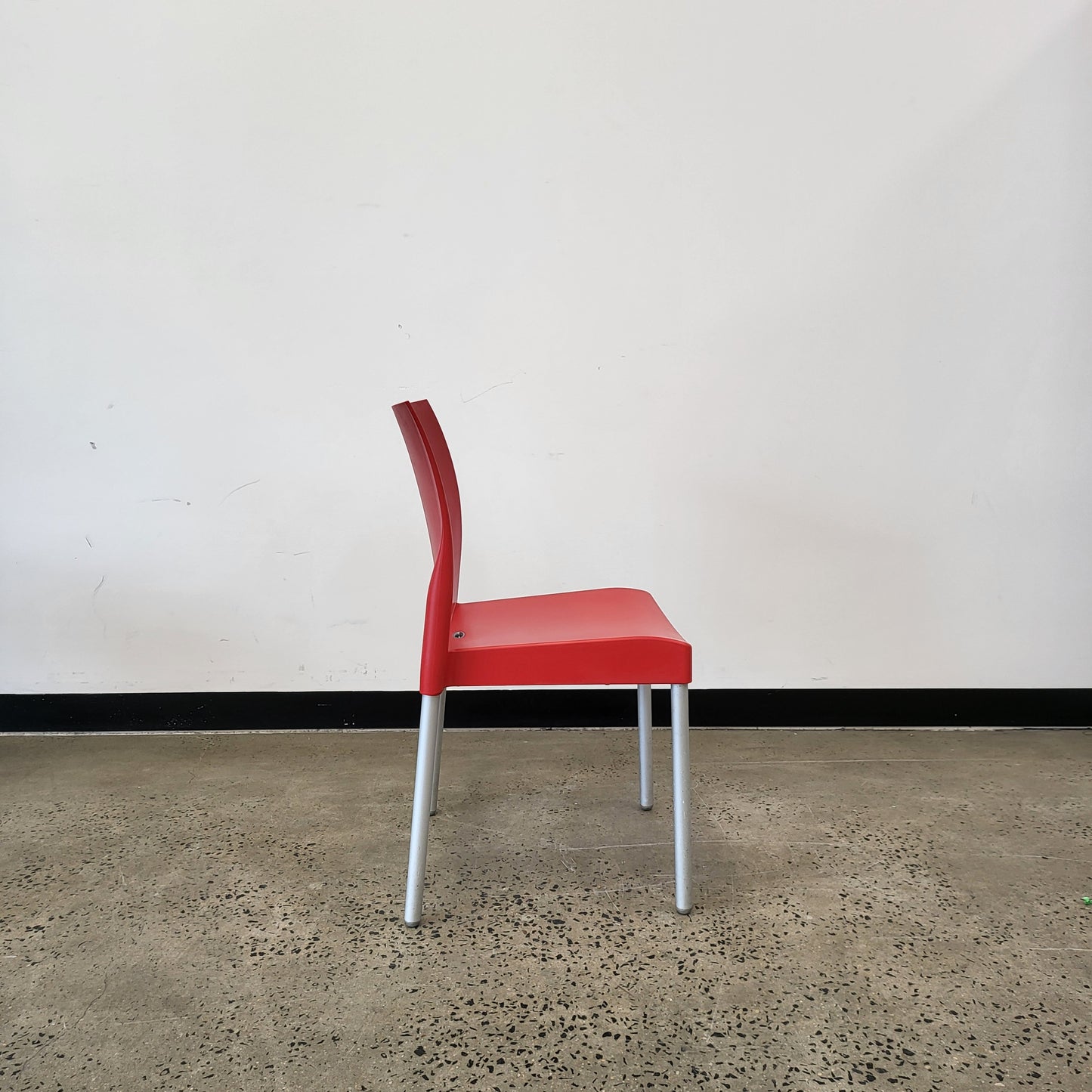 Harmony Contract Furniture Belize SC Red Outdoor Stacking Chair in Red