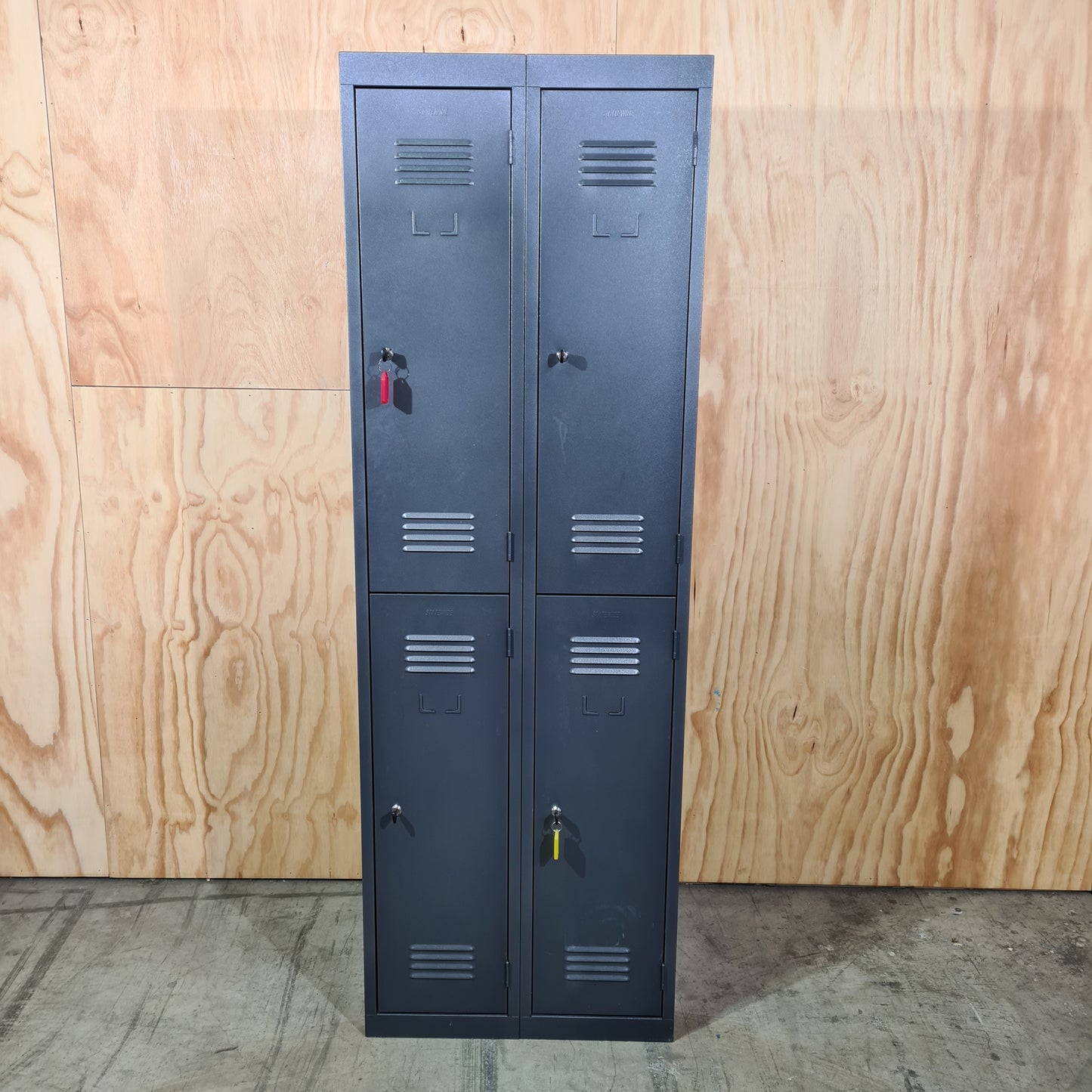 Statewide 4 Door Locker in Grey