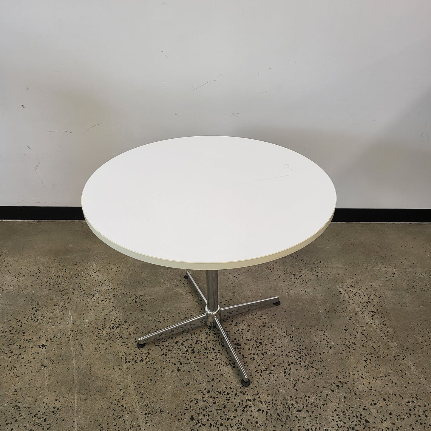 Round Table White Top with Silver Legs