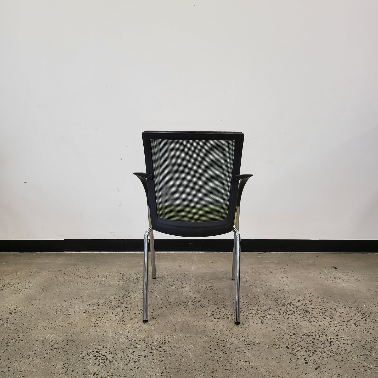 Mesh Visitor Chair in Green