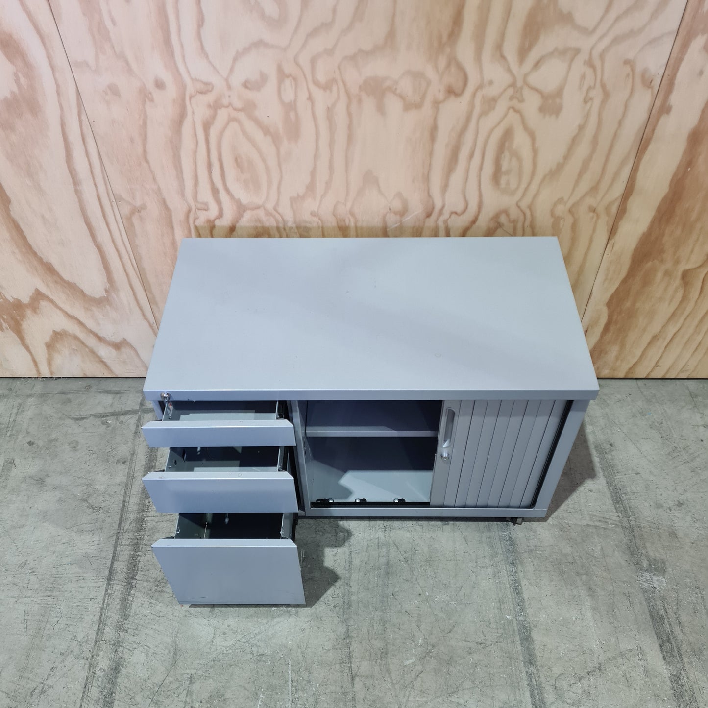 Tambour caddy unit silver