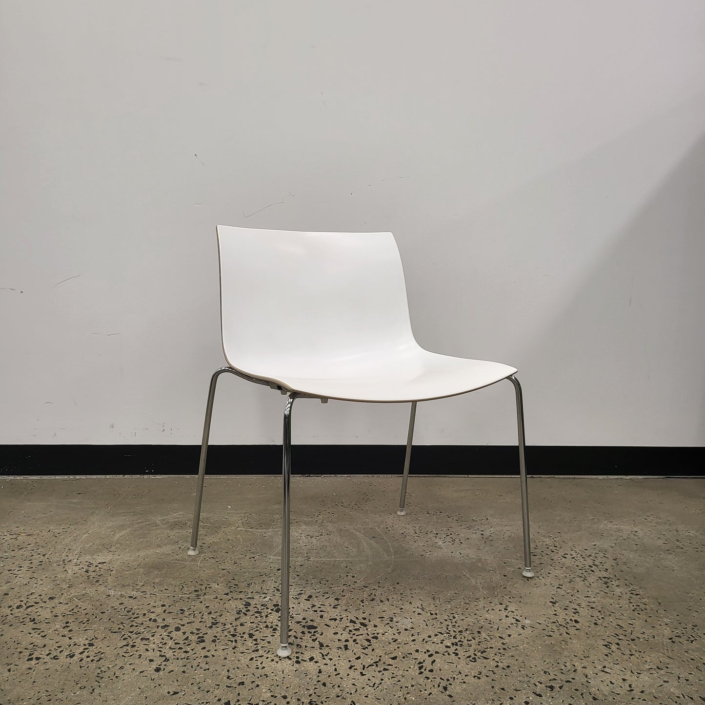 Arper Catifa 53 Chair with 4 Leg Base in White Plywood