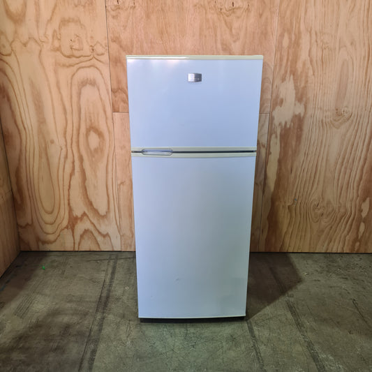 Kelvinator KTM4200WB