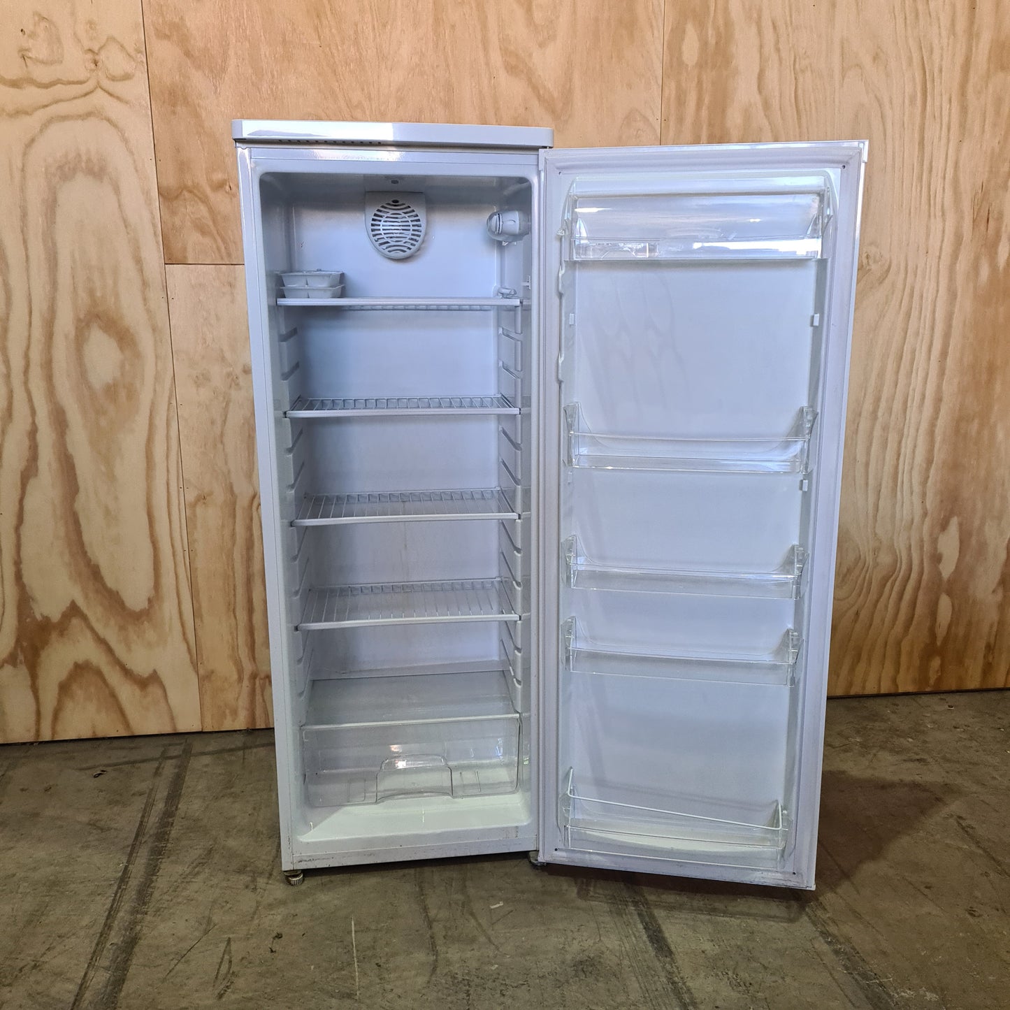 Westinghouse WRM2400WD 240L Single Door Refrigerator White