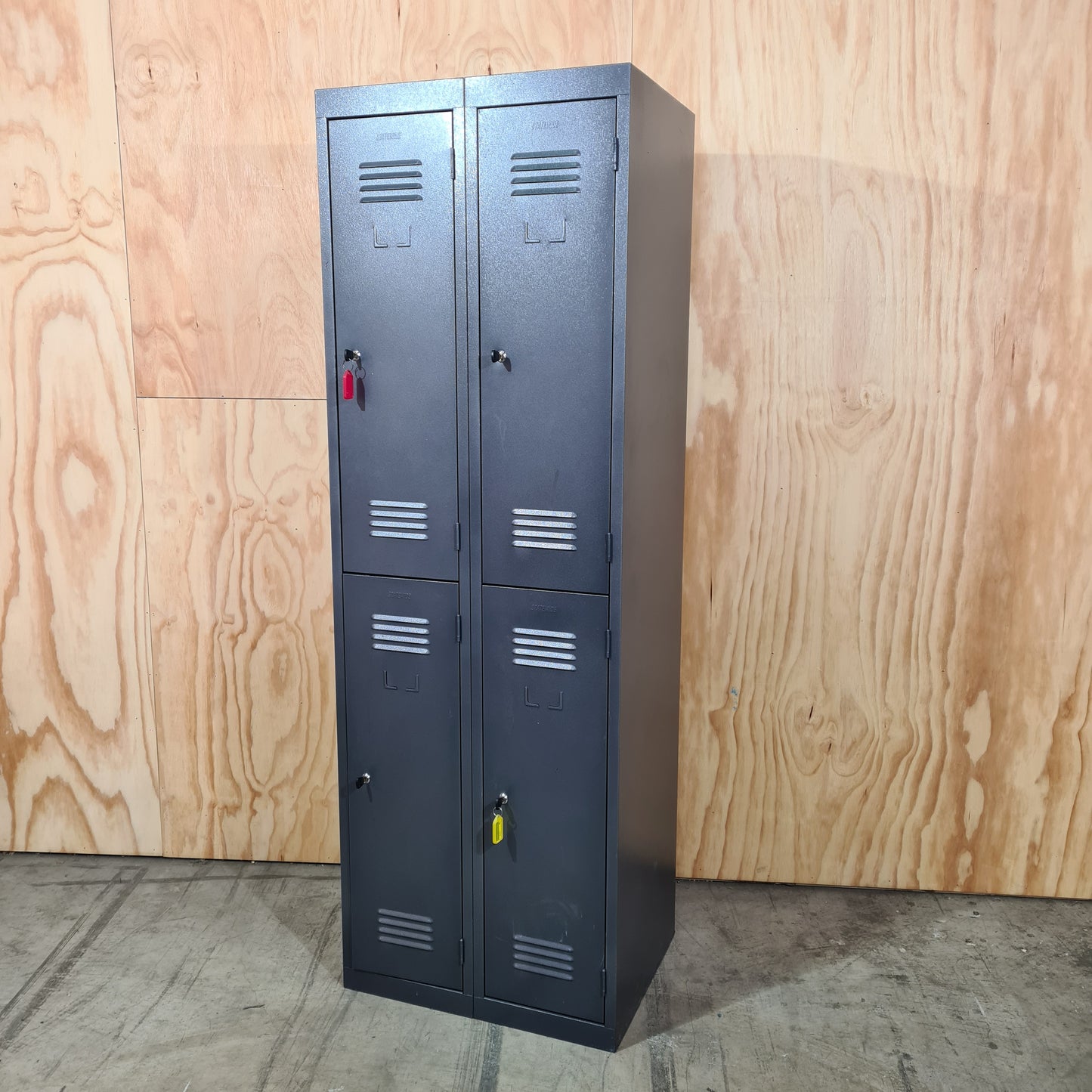 Statewide 4 Door Locker in Grey