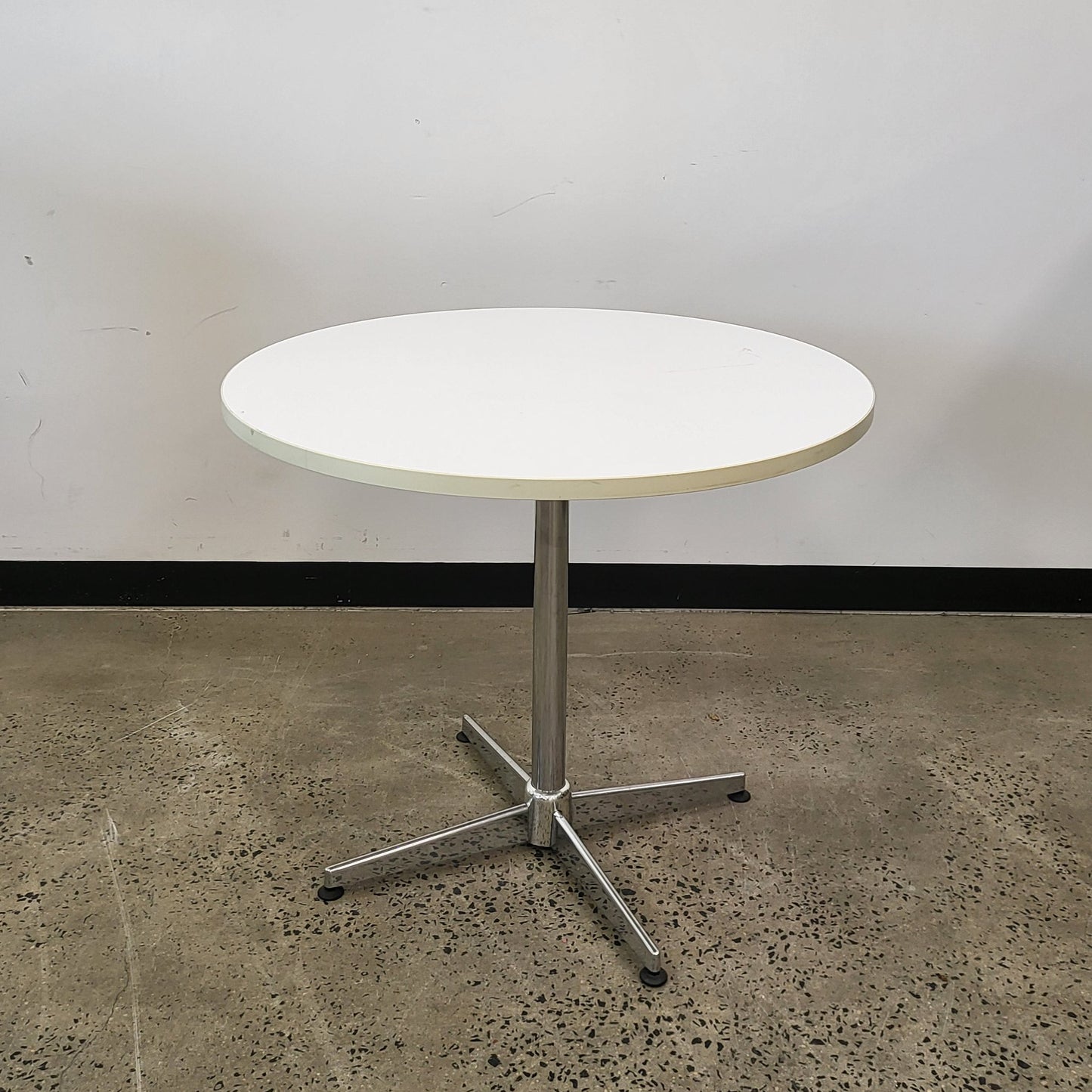 Round Table White Top with Silver Legs