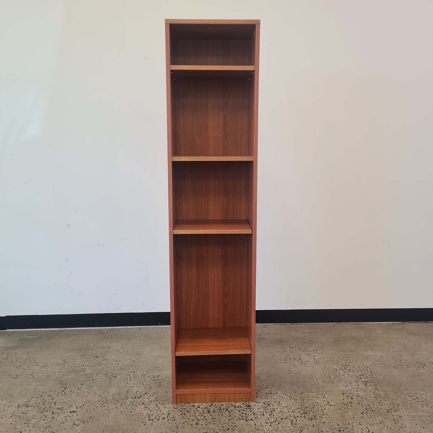 Adjustable Thin Bookshelf with 4 Shelves in Wooden Finish