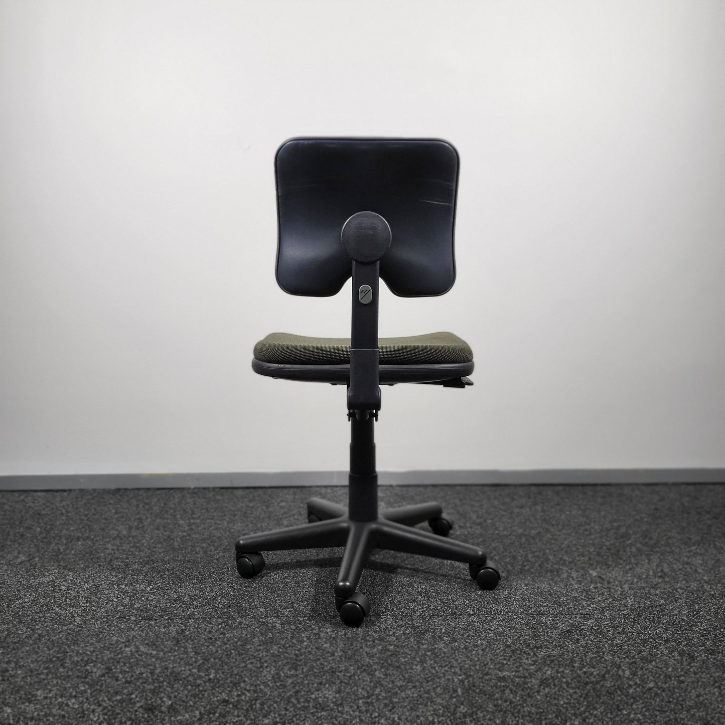 Key Office Task Chair in Dark Green