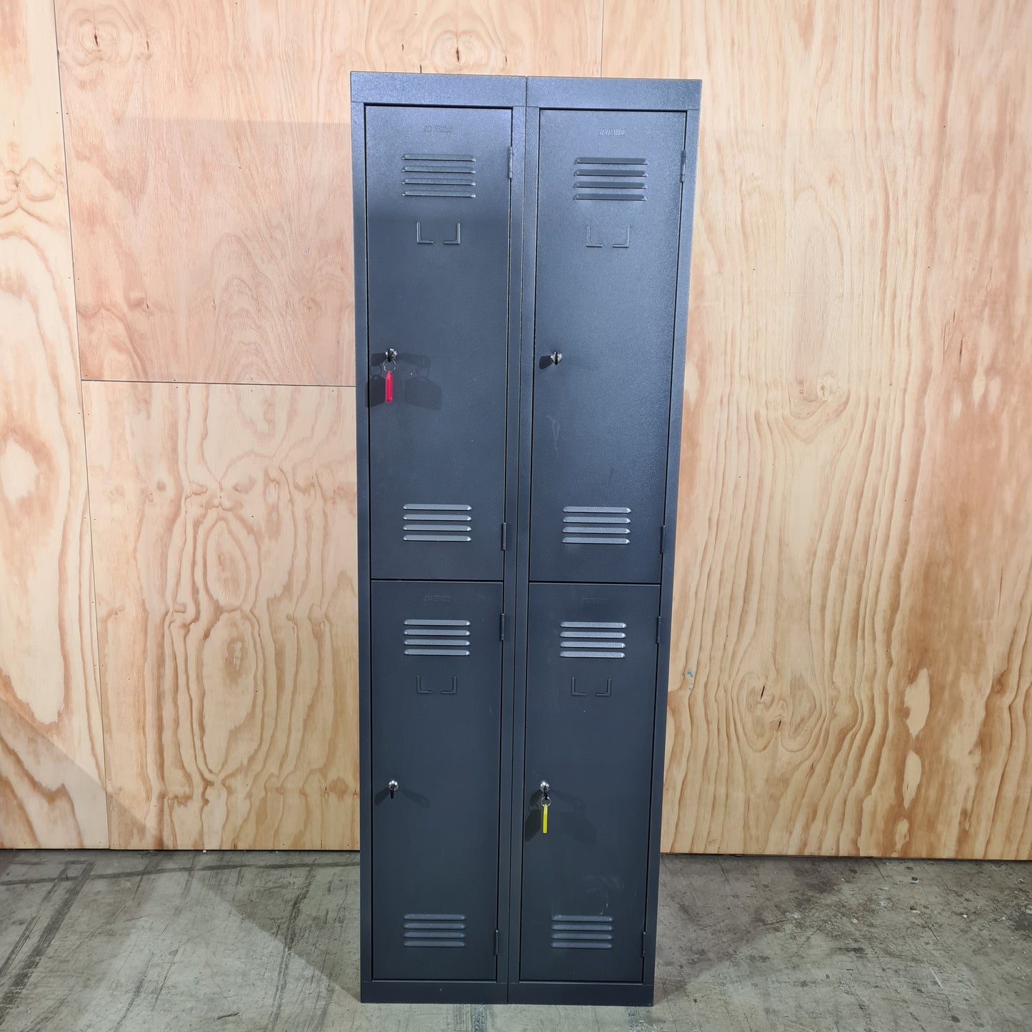 Statewide 4 Door Locker in Grey