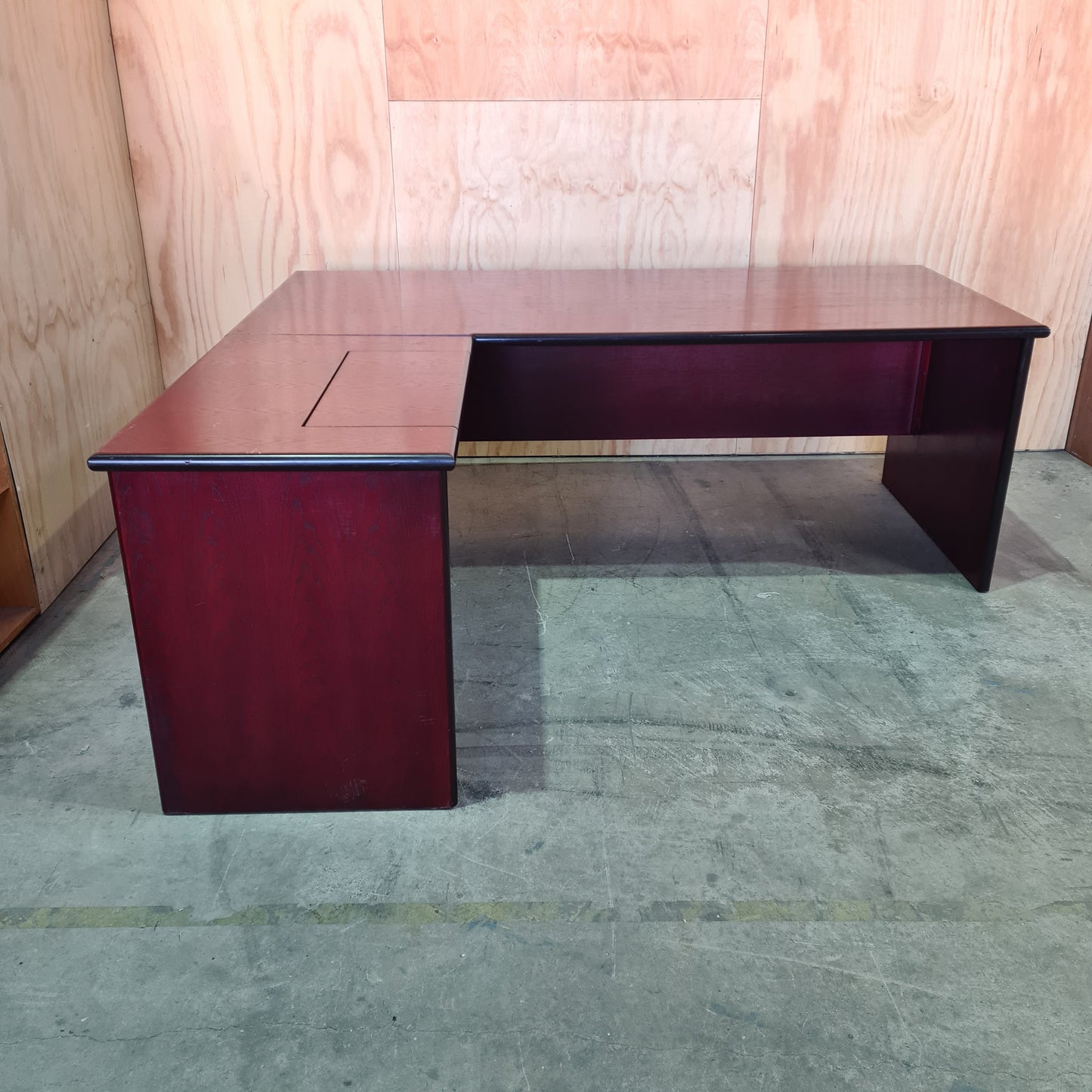 Mahogany Desk with Adjustable Return