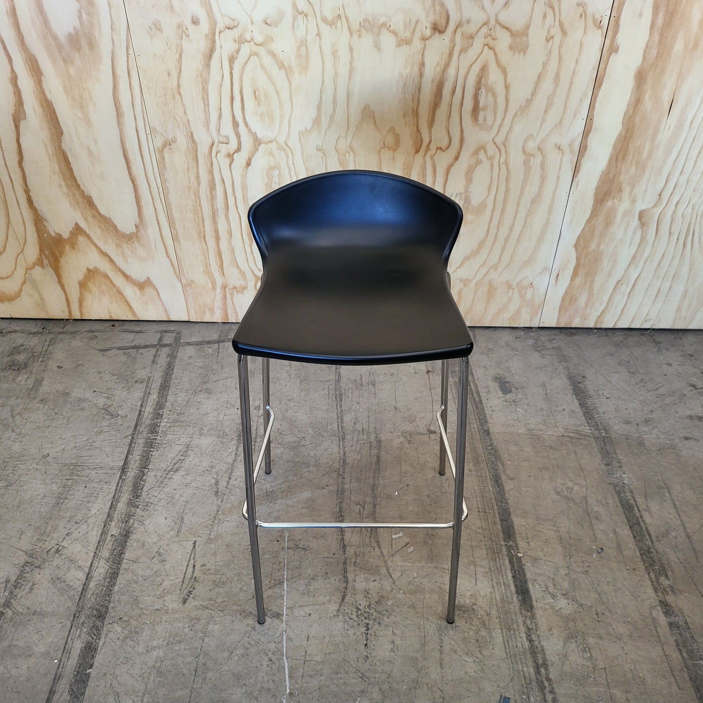 Guliver Stool by Gaber in Black and Chrome