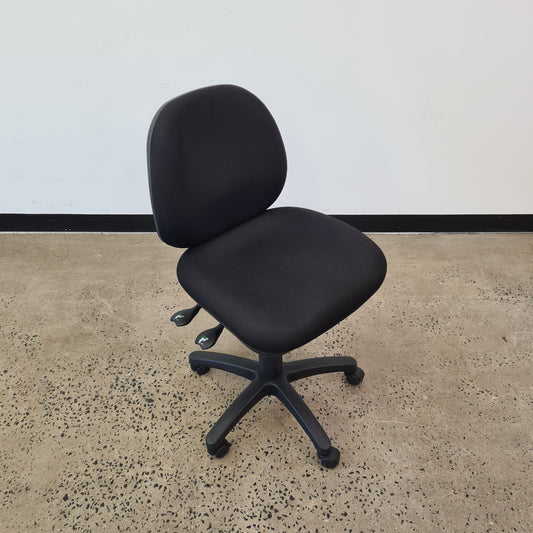 Mid Back Office Task Chair in Black