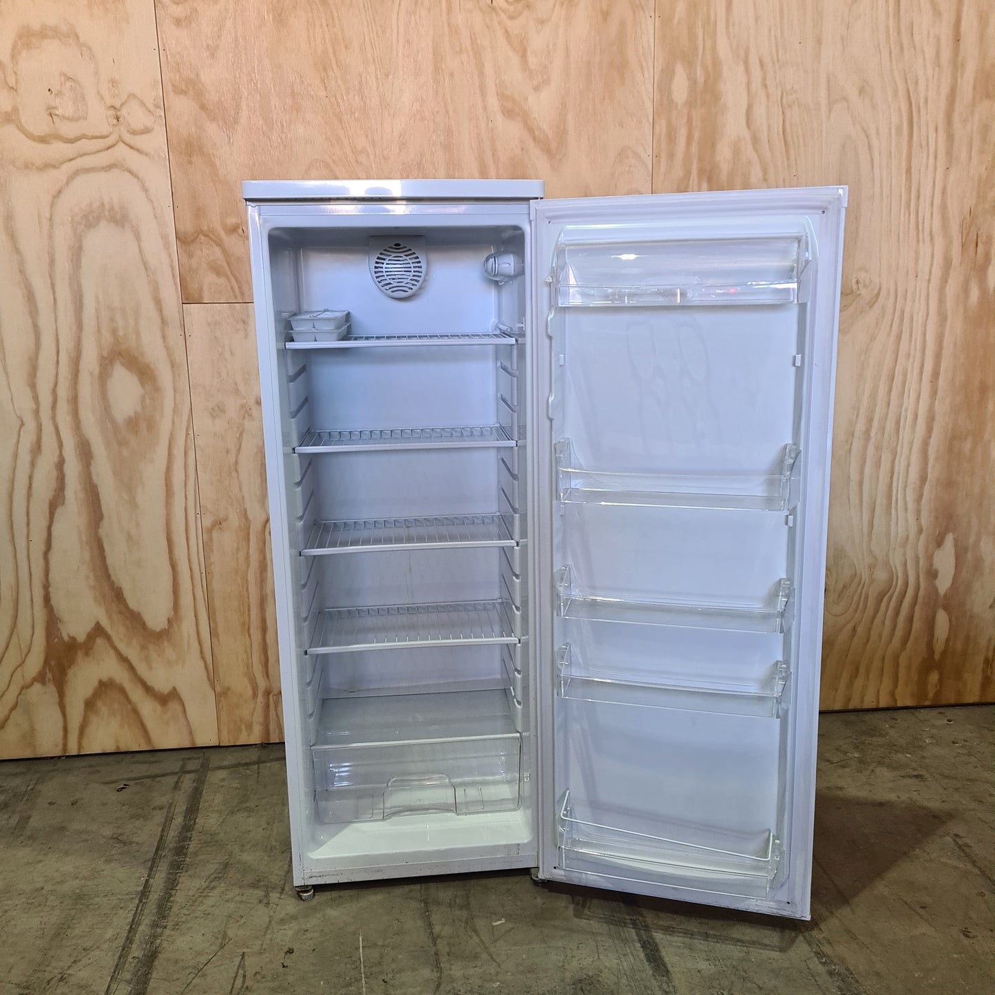 Westinghouse WRM2400WD 240L Single Door Refrigerator White