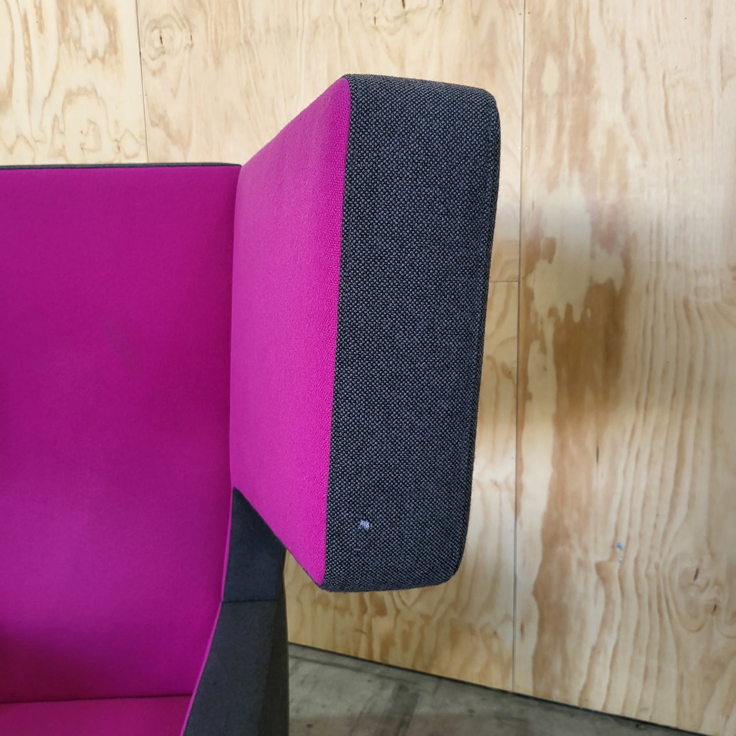 Prooff Earchair by Jurgen Bey in Magenta and Charcoal (Left Ear)