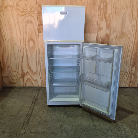 Simpson Refrigeration STM3000WA 300L Fridge + Freezer