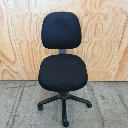 Clearance Gregory Task Chair Black