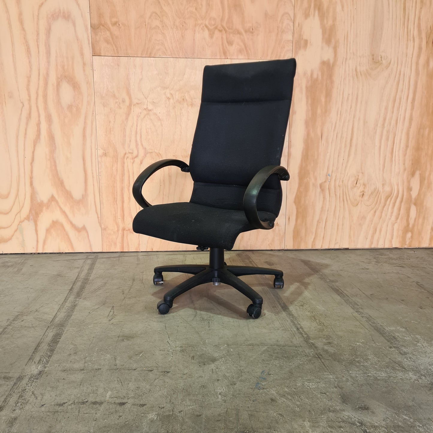 CLEARANCE Charcoal Fabric Executive Chair