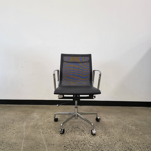 Replica Eames Mesh Office Chair