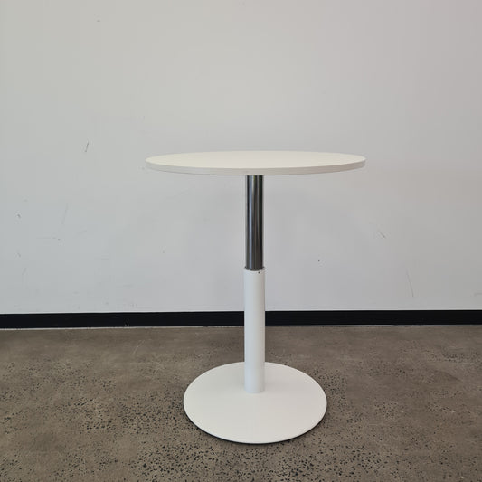 Round Hydraulic Lift Cafe Table in White