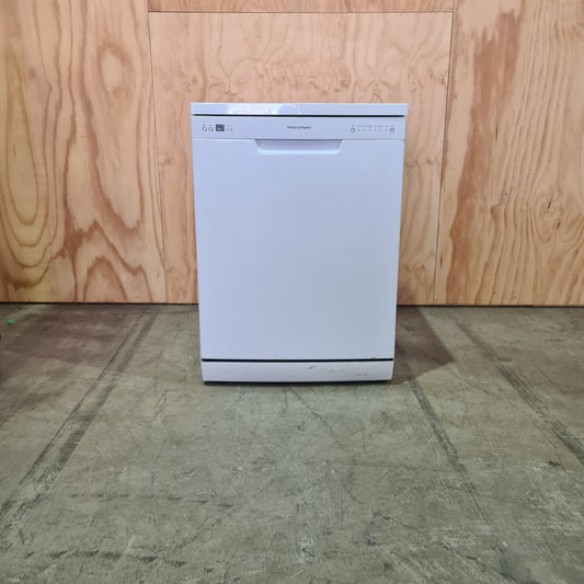Fisher & Paykel DW60CEW1 freestanding dishwasher