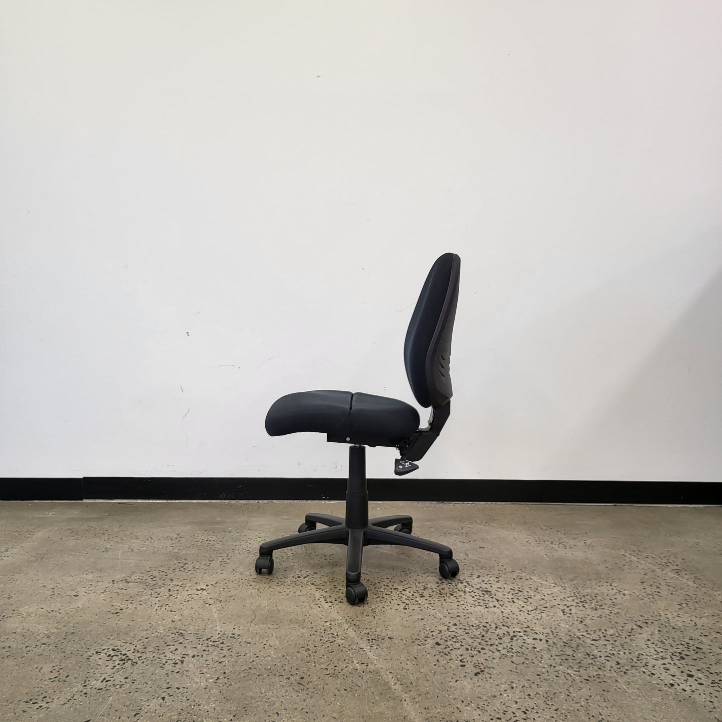 Gregory Tru-Sit High Back Office Task Chair in Black