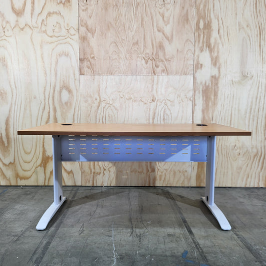 Laminate Single Office Desk with Metal Base