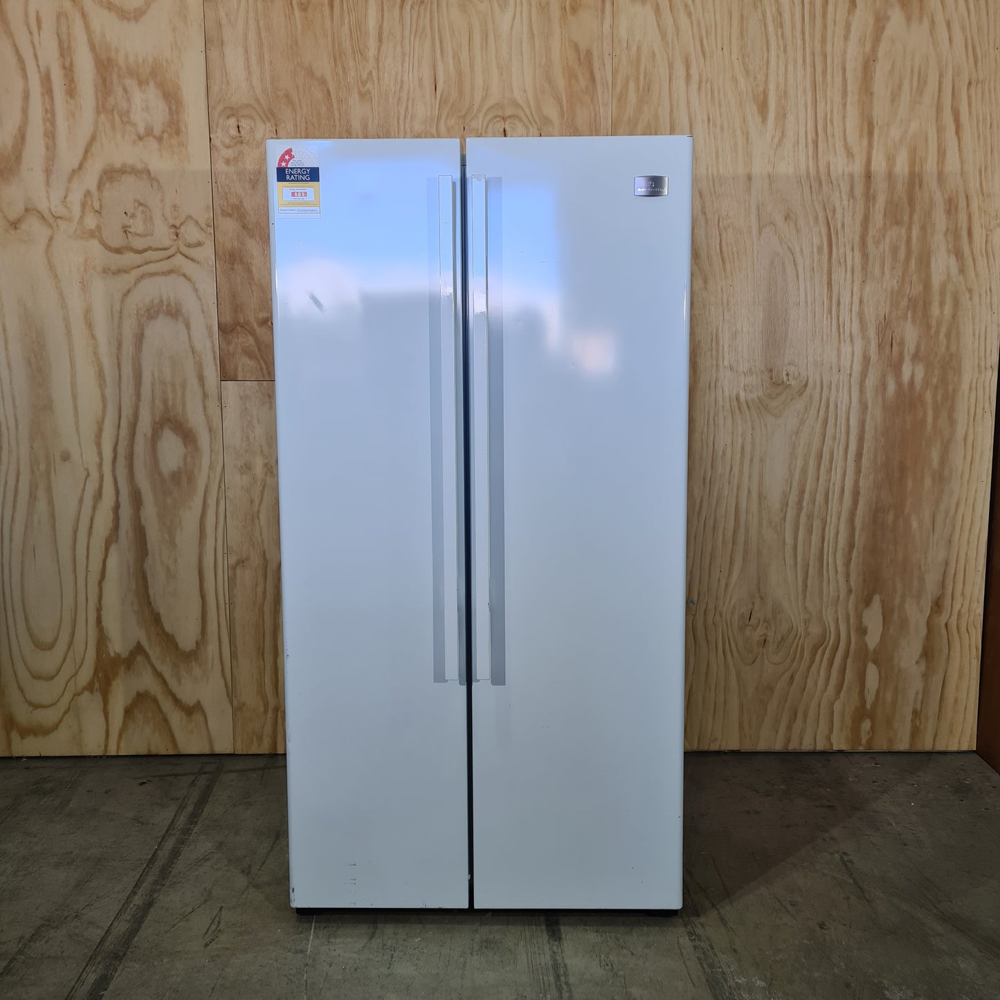 Kelvinator KSM6100WF 606L Fridge