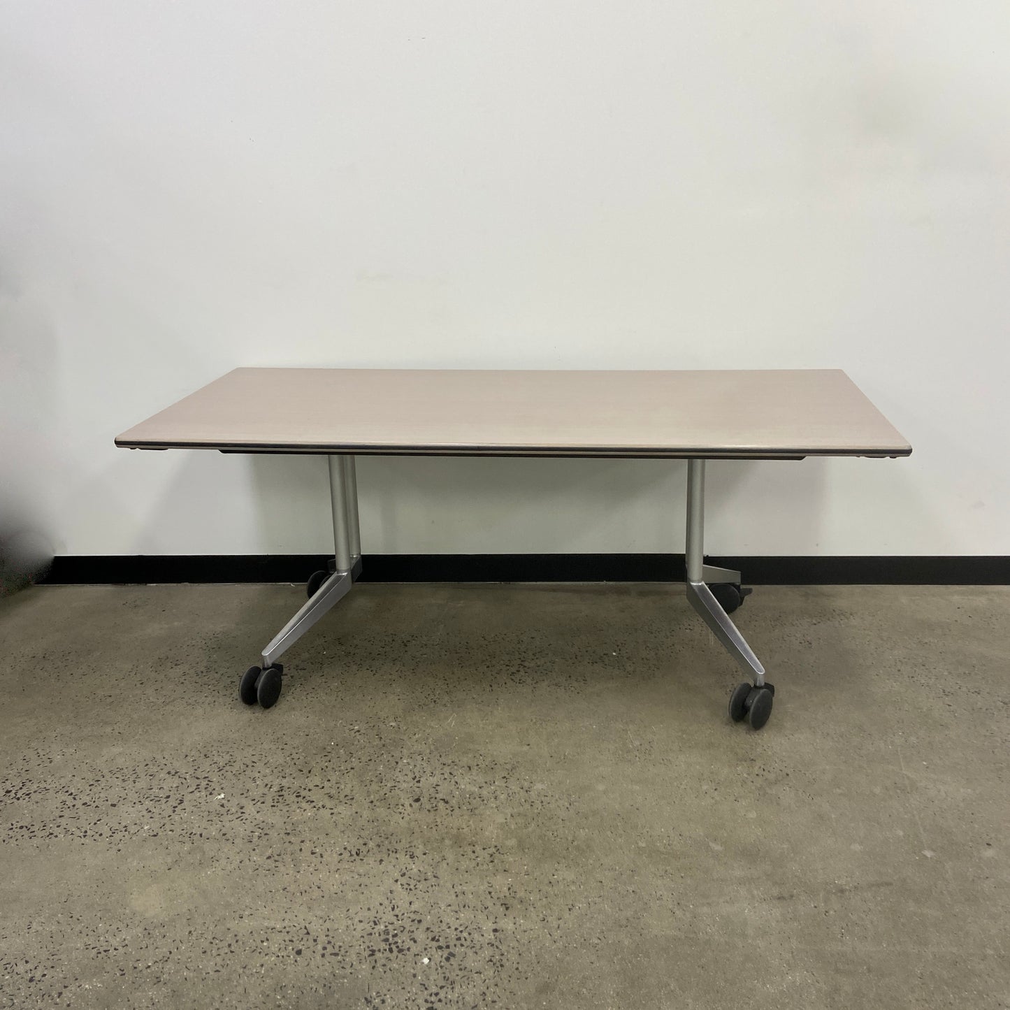 Wilkhahn 620 Logon Meeting Table