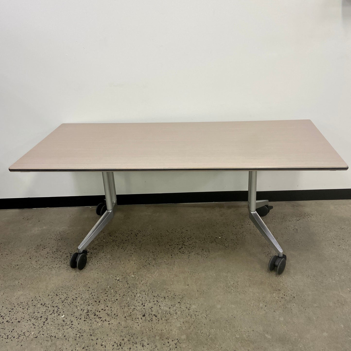 Wilkhahn 620 Logon Meeting Table