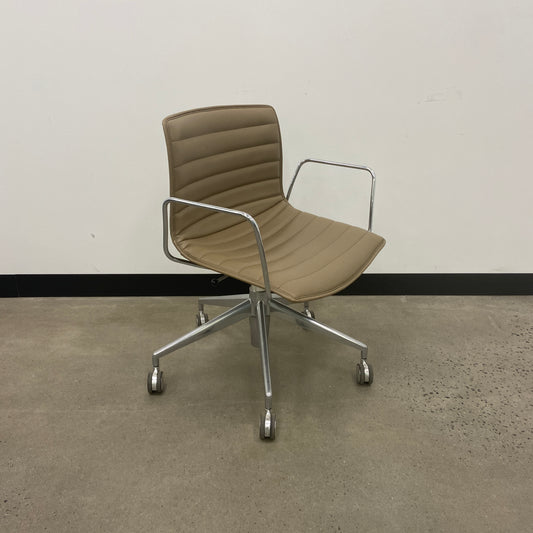 Arper Catifa 53 5 Way Castor Chair with Arms
